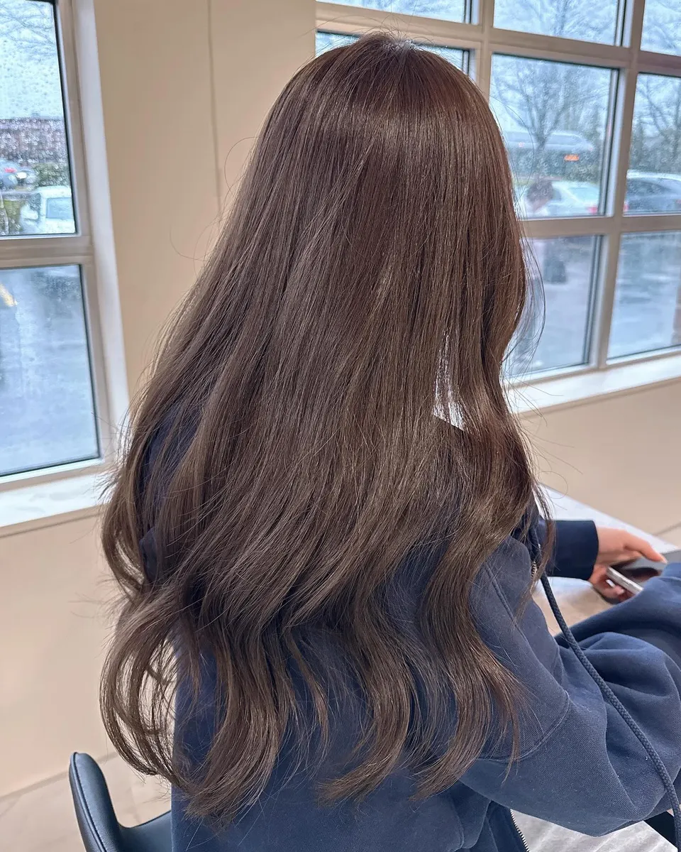 Ash brown waves without bleach